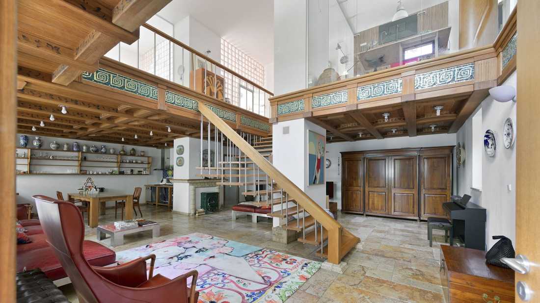 Image 4